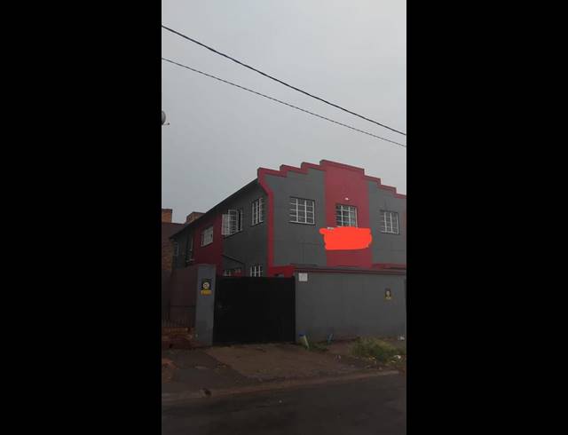18 BEDROOM HOUSE FOR SALE IN BELLEVUE